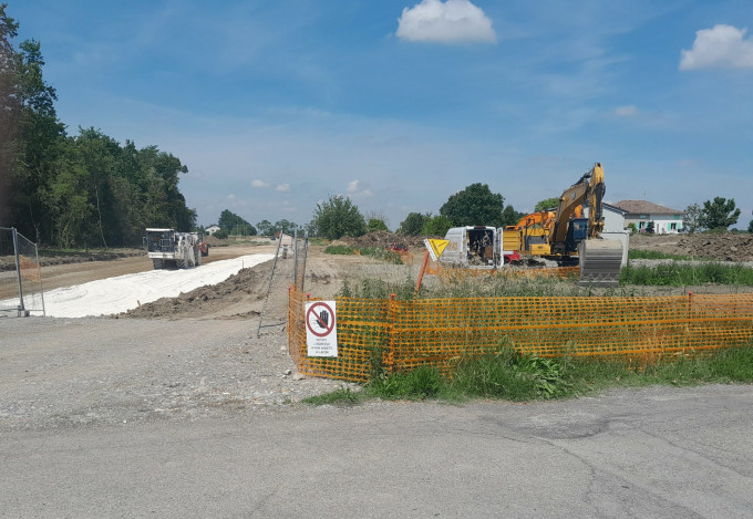 Il cantiere della tangenziale di Novellara