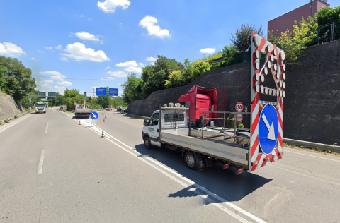 Cantiere stradale sugli svincoli di Villalunga durante il primo stralcio dei lavori, luglio 2024.