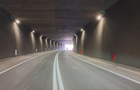La nuova illuminazione della galleria della Variante SP467R