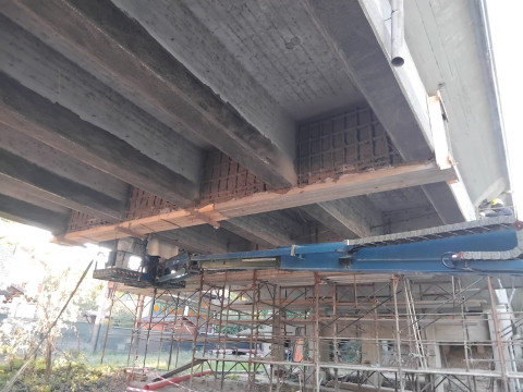 Il cantiere del ponte sul Rio Lavacchiello